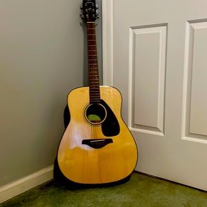 Yamaha Six String Guitar